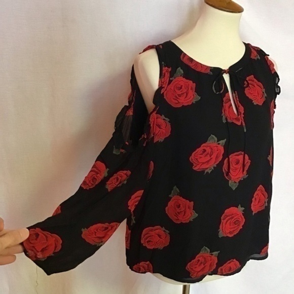 Sanctuary anthropologie gothic roses cold Shoulder top - Picture 7 of 8